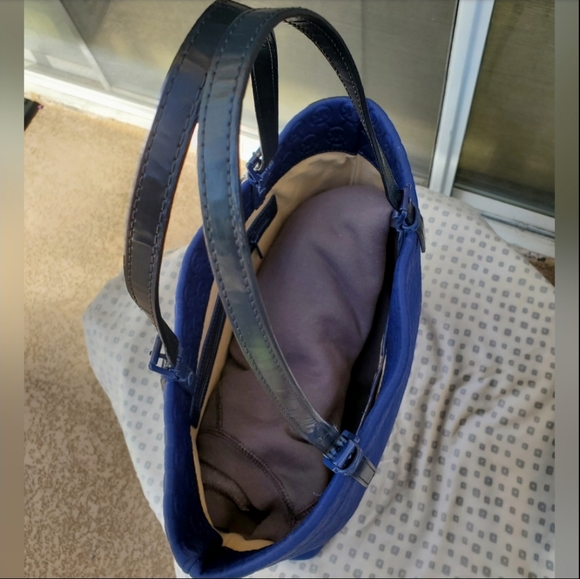 Michael Kors Jet Set Signature Embossed MK Logo Blue Neoprene Shoulder Tote Bag - Picture 11 of 16